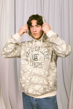 Load image into Gallery viewer, Grace College Lancers Camo Hood